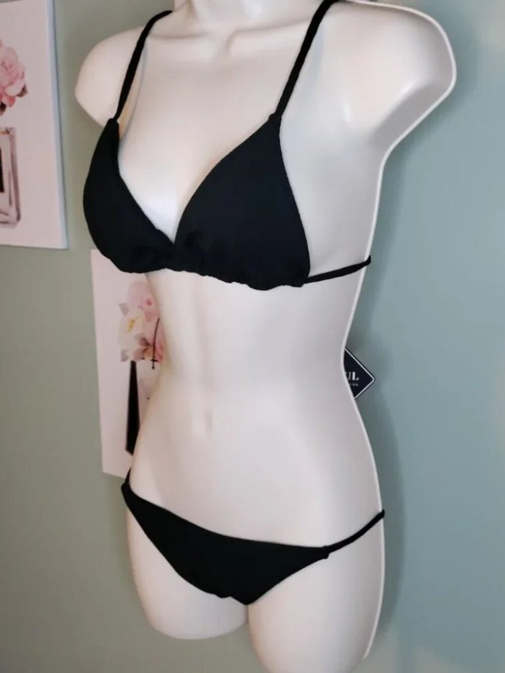 2 Piece Swimsuit Ribbed Texture Material , Removable Pads, Adjustable Straps